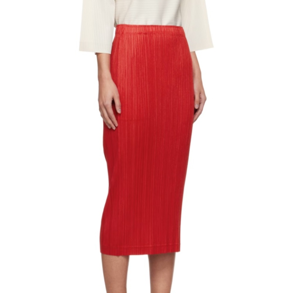 PLEATS PLEASE ISSEY MIYAKE
Red Thicker Bottoms 1 Midi Skirt - Picture 2 of 9